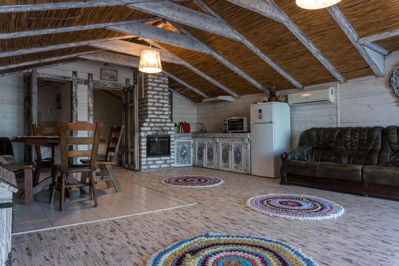 Chervona Kalyna Cottage Odessa Buitenkant foto