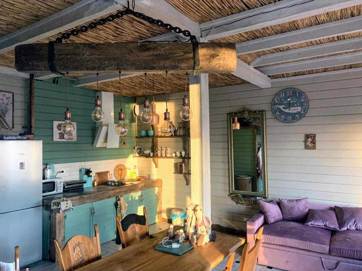 Chervona Kalyna Cottage Odessa Buitenkant foto