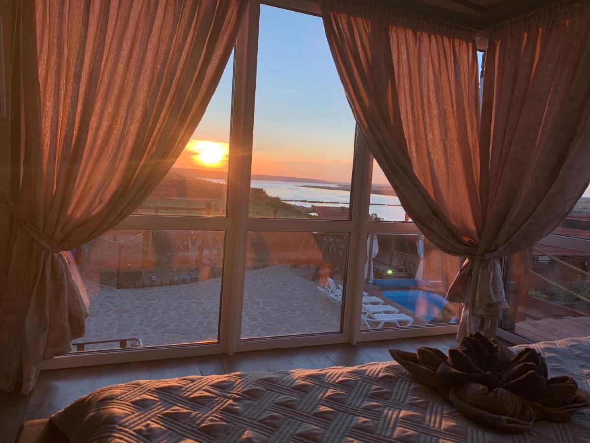 Chervona Kalyna Cottage Odessa Buitenkant foto