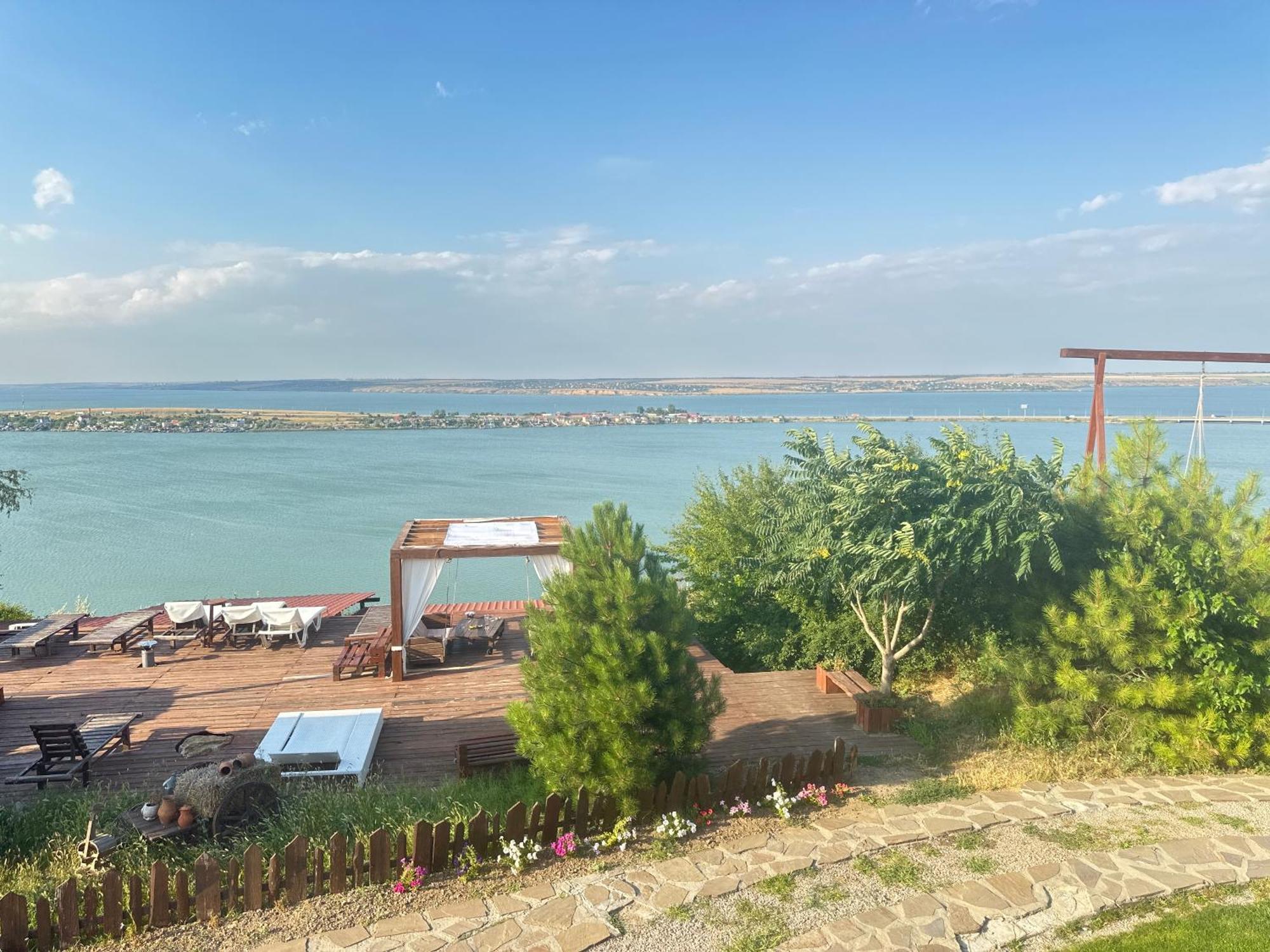 Chervona Kalyna Cottage Odessa Buitenkant foto