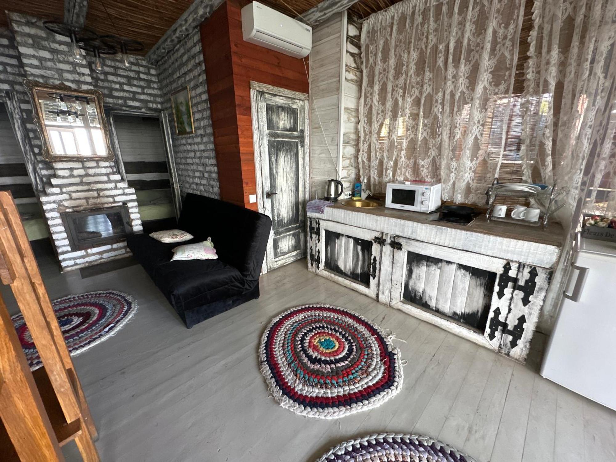Chervona Kalyna Cottage Odessa Buitenkant foto