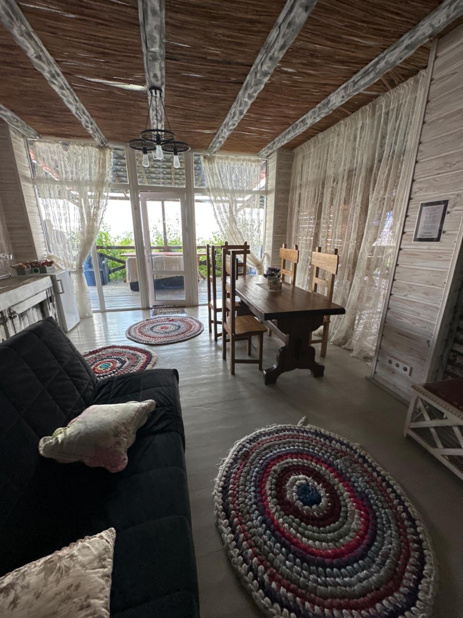 Chervona Kalyna Cottage Odessa Buitenkant foto